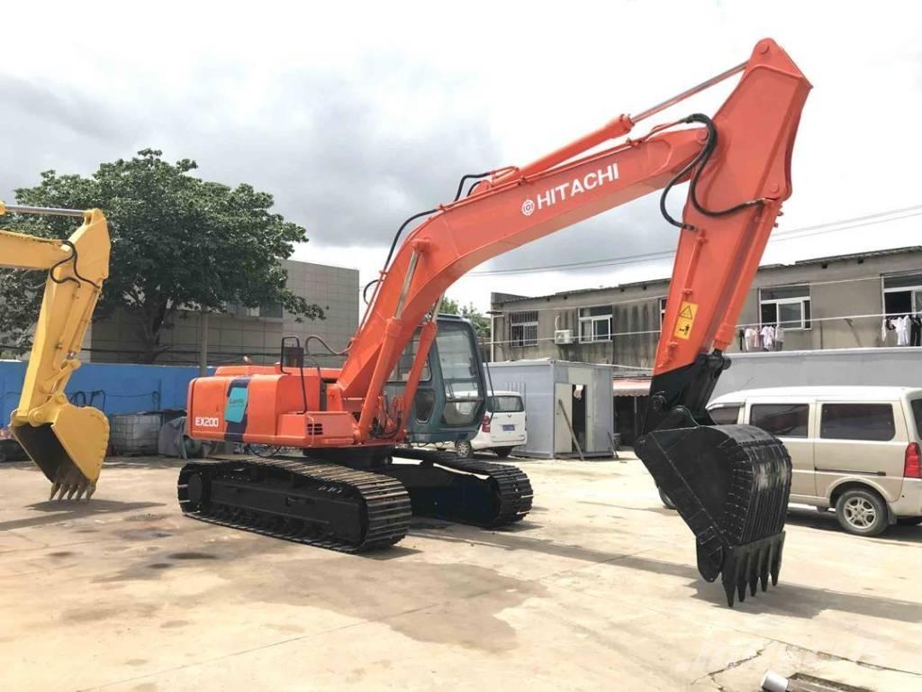 Hitachi EX200 Гусеничные экскаваторы