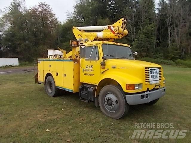 International 4900 Автомобильные краны