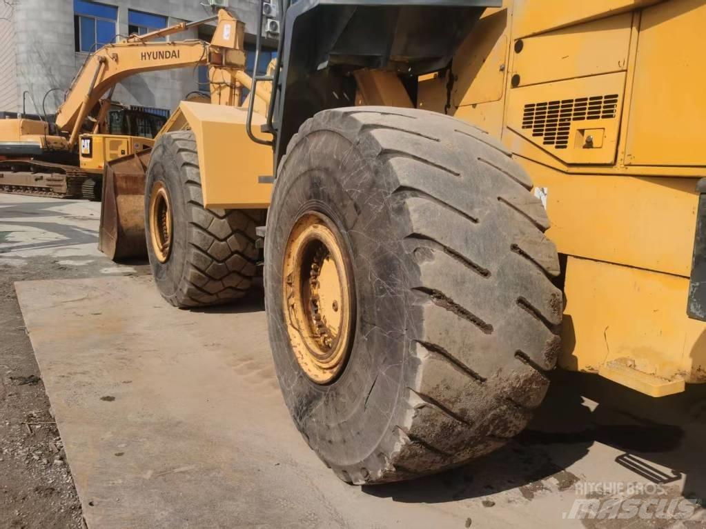 Komatsu WA 500-3 Фронтальные погрузчики