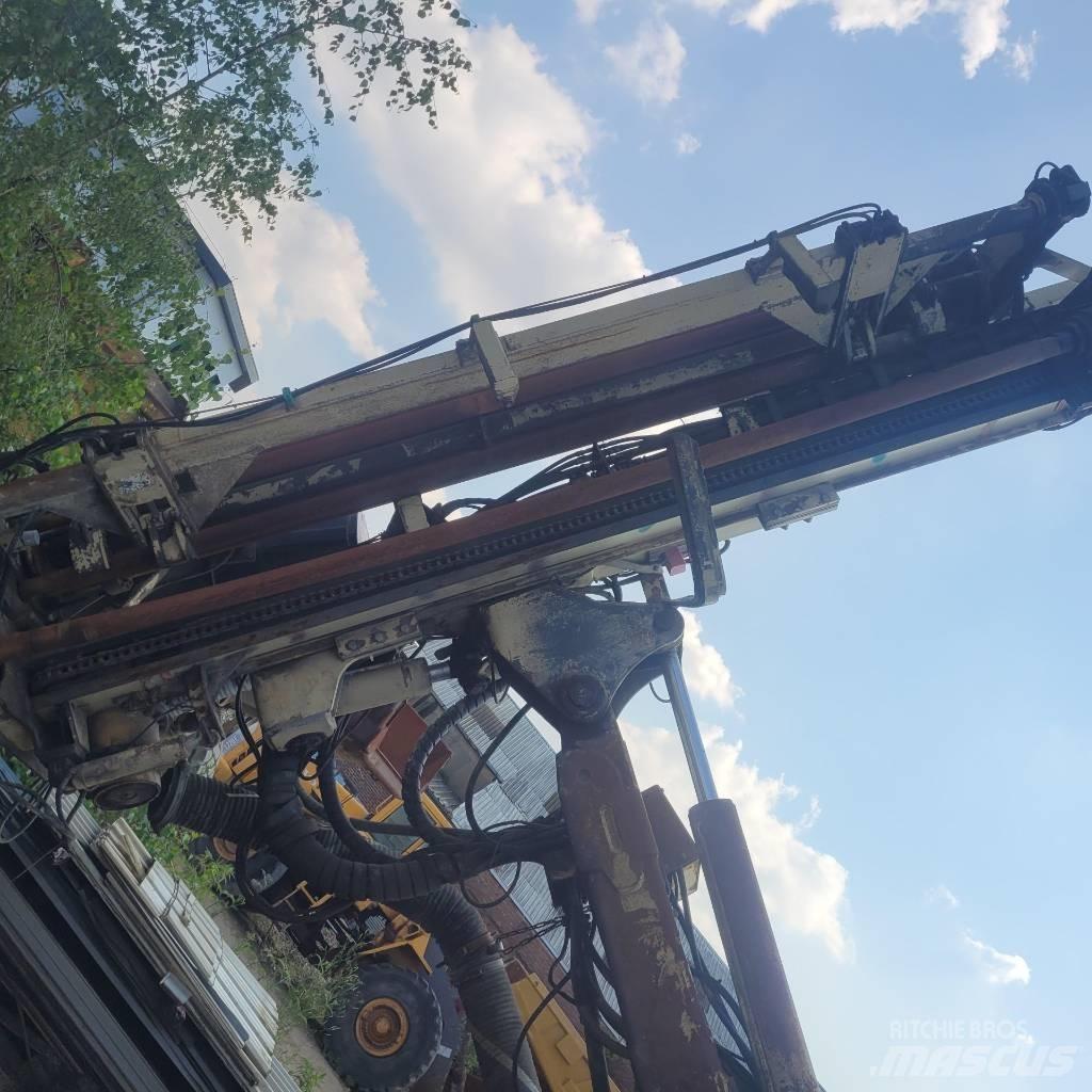Atlas Copco CM 780 D Буровые вышки
