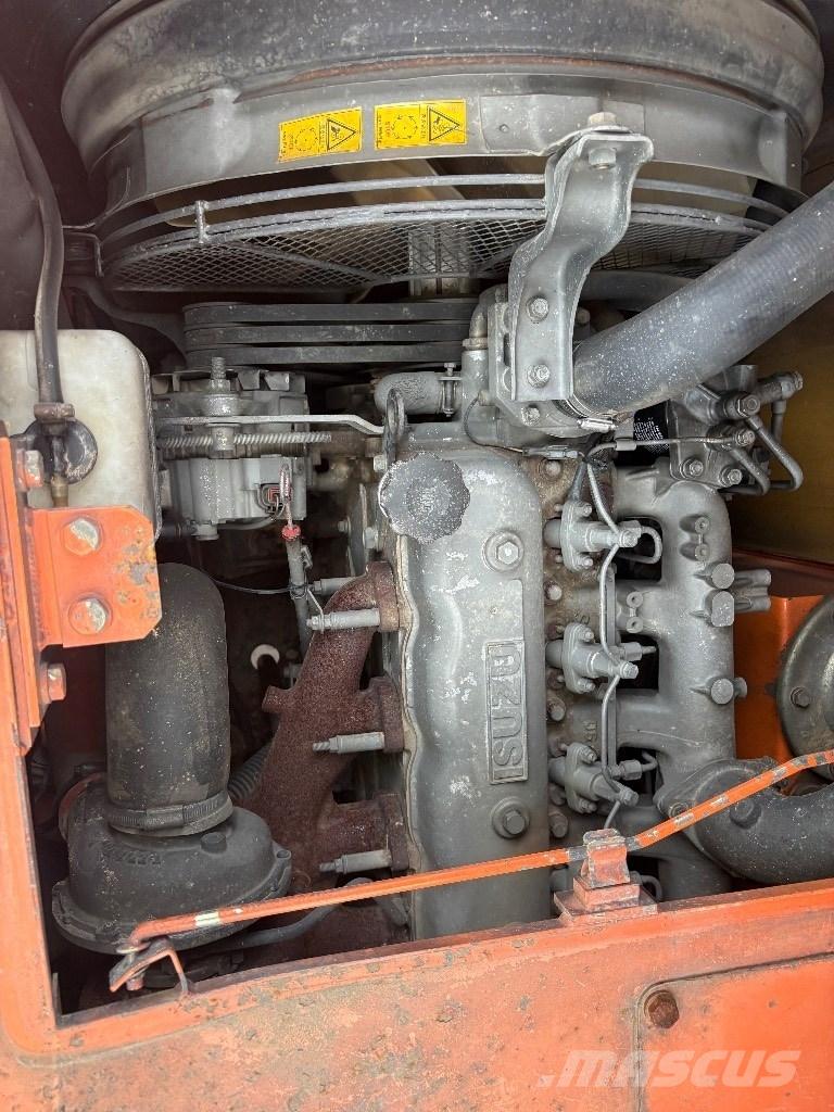 Hitachi EG 70 R Гусеничные самосвалы