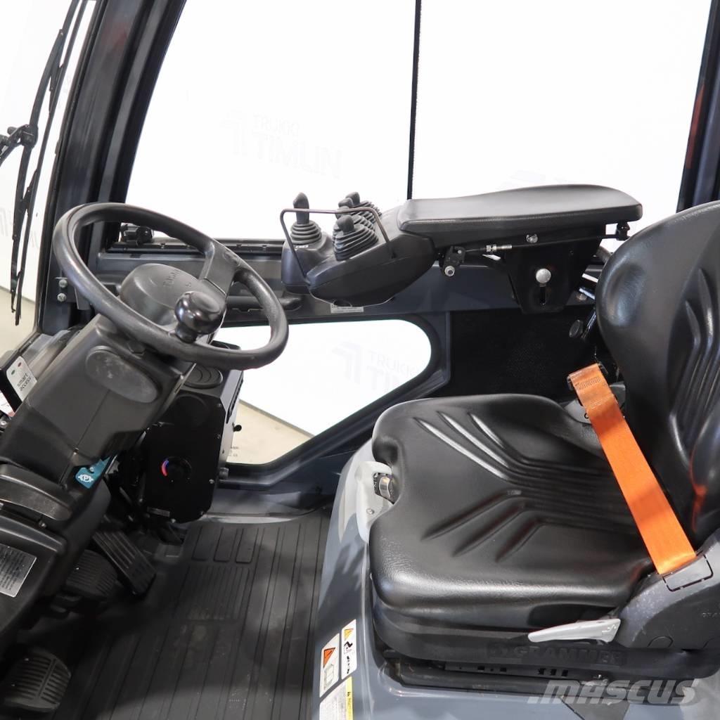 Toyota 02-8FGF25 Газовые погрузчики