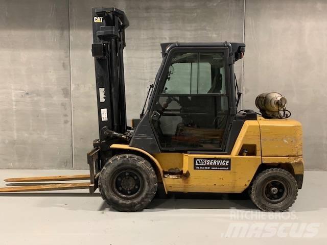 CAT GP45K-400ZT Газовые погрузчики