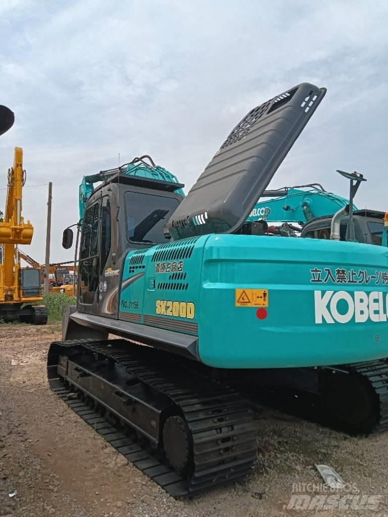 Kobelco SK 200D Малые экскаваторы 7т-12т