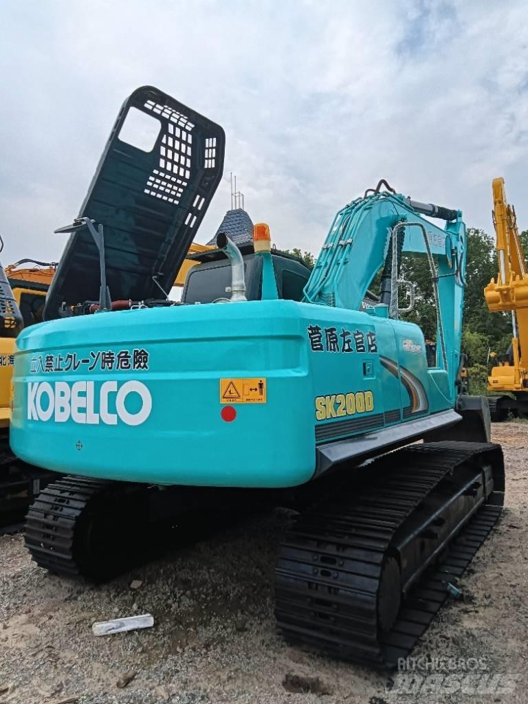 Kobelco SK 200D Малые экскаваторы 7т-12т