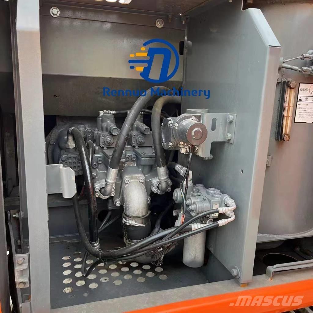 Hitachi EX 120 Гусеничные экскаваторы