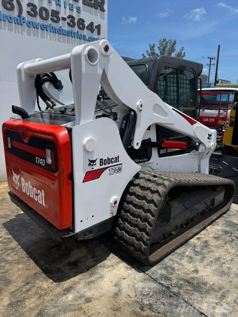 Bobcat T 740 Мини-погрузчики