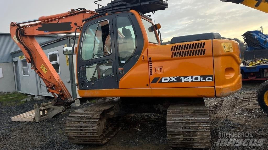 Doosan Dx140 Колёсные экскаваторы