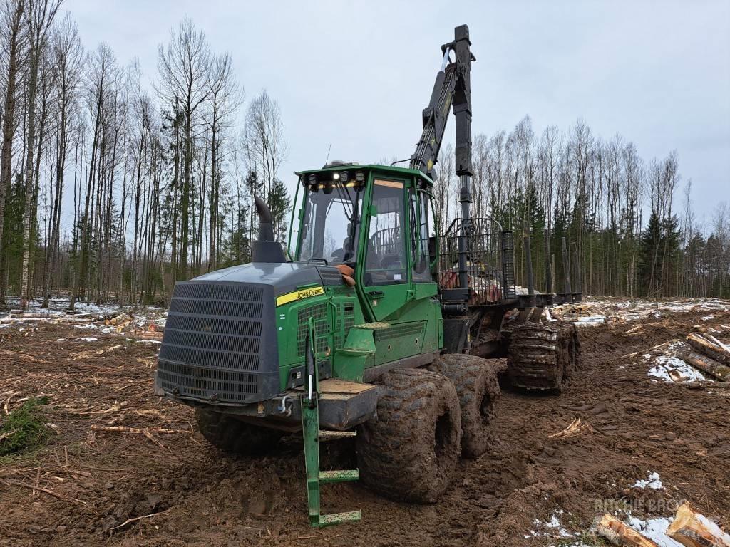 John Deere 1210 G Форвардеры