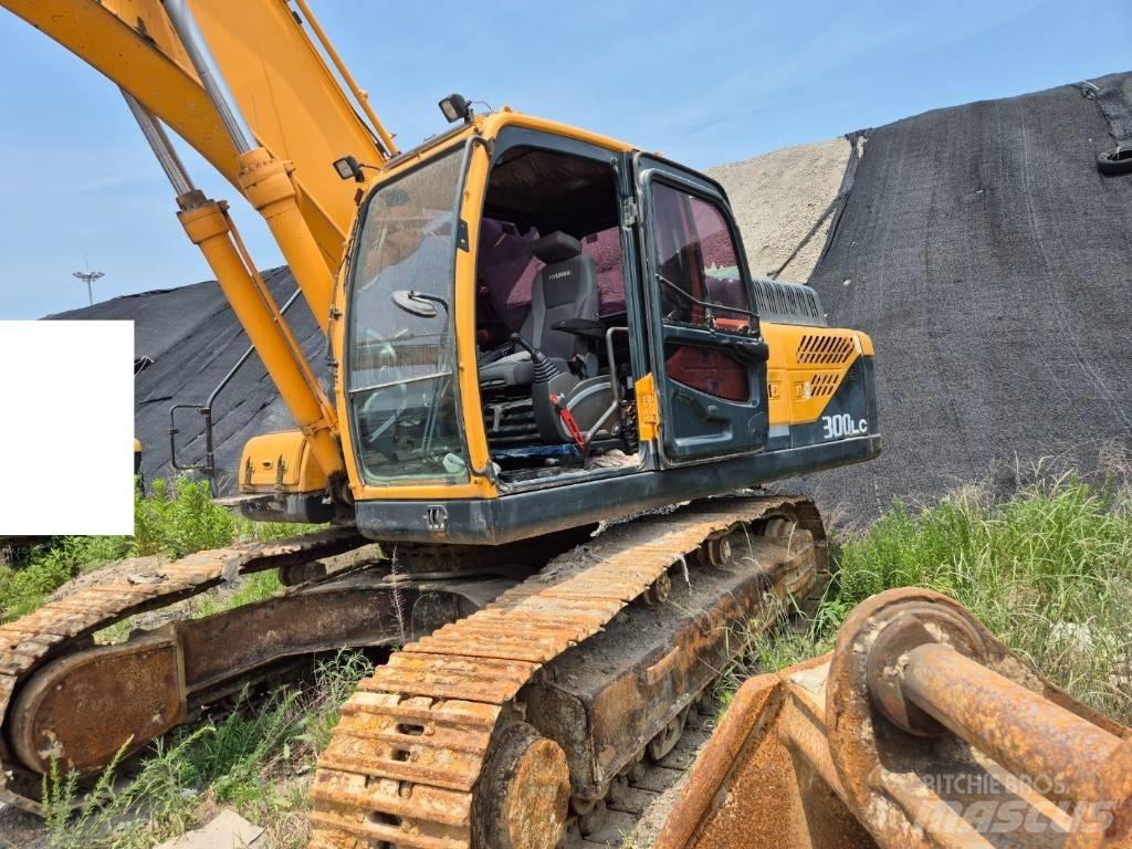 Hyundai Robex 300 LC Гусеничные экскаваторы