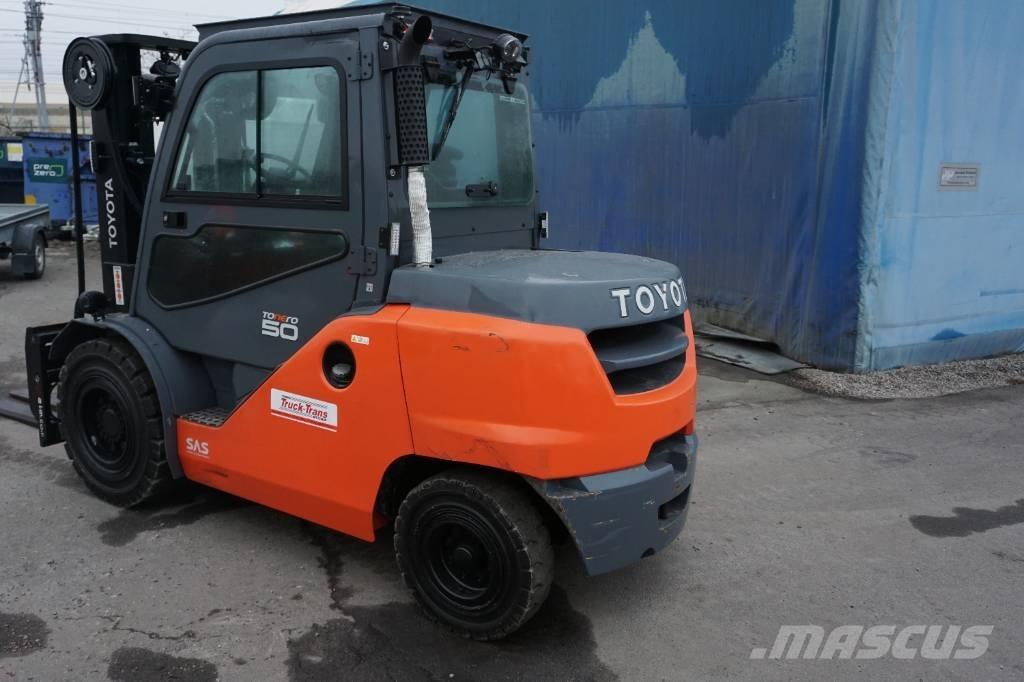 Toyota 40-8FD45N Дизельные погрузчики