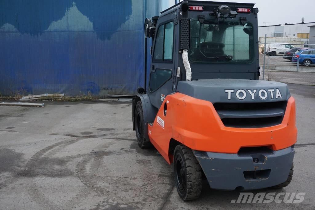 Toyota 40-8FD45N Дизельные погрузчики
