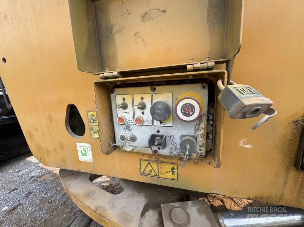 CAT PM 200 Дорожные фрезы