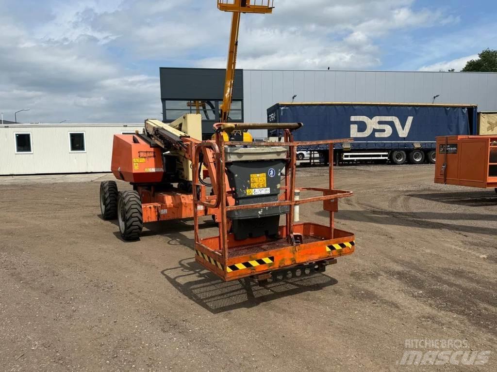 JLG 340 AJ Коленчатые подъемники