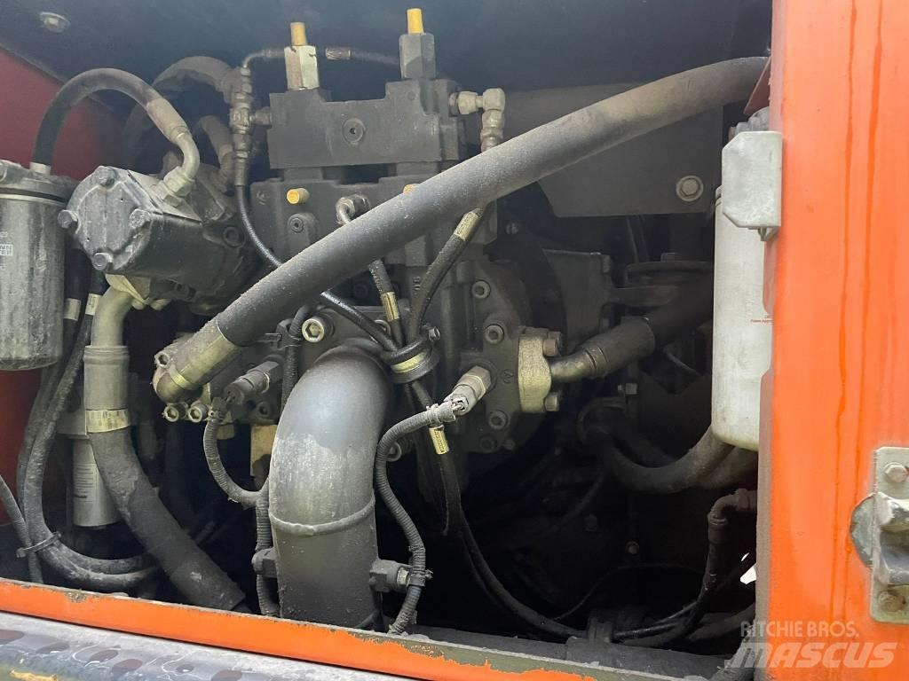 Doosan DX 210 W - 5 Колёсные экскаваторы
