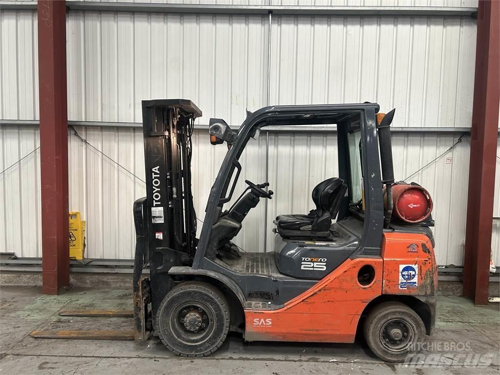 Toyota 02-8FGF25 Газовые погрузчики
