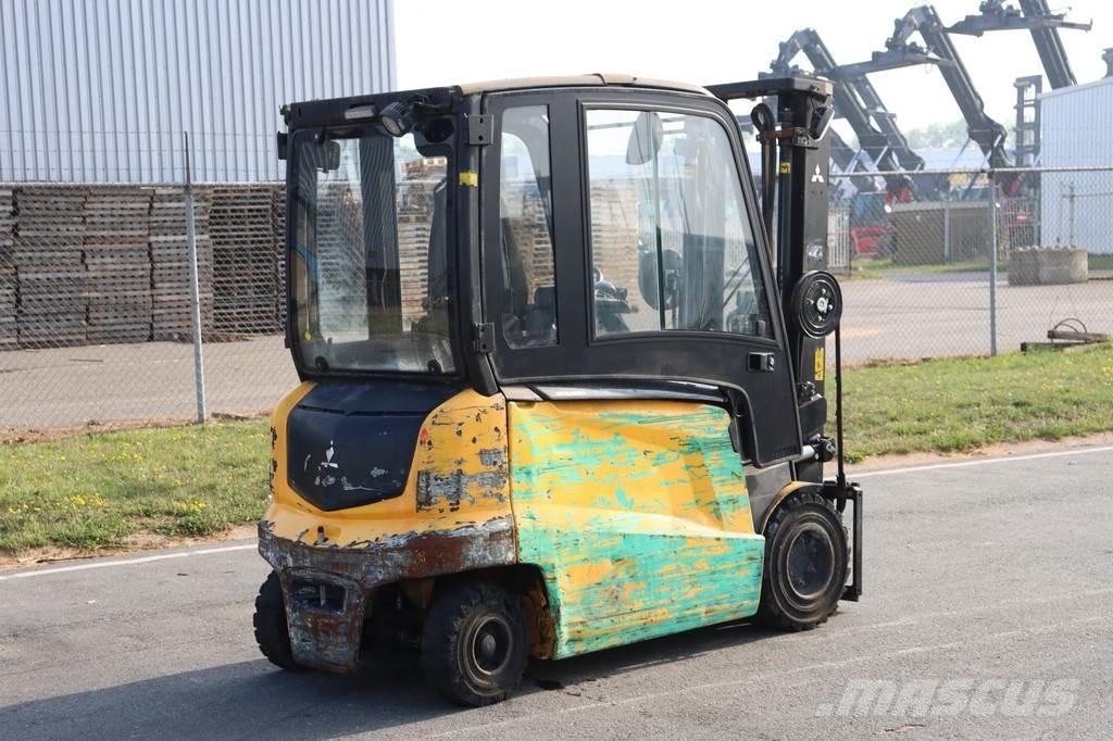 Mitsubishi FB35N Электропогрузчики