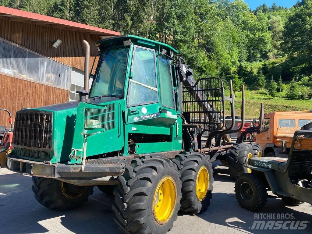 John Deere 1110 Форвардеры