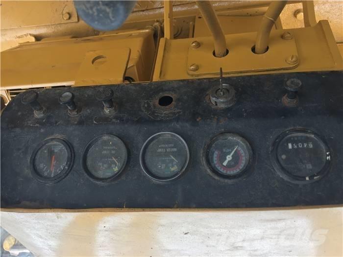 CAT D 7 G Гусеничные бульдозеры