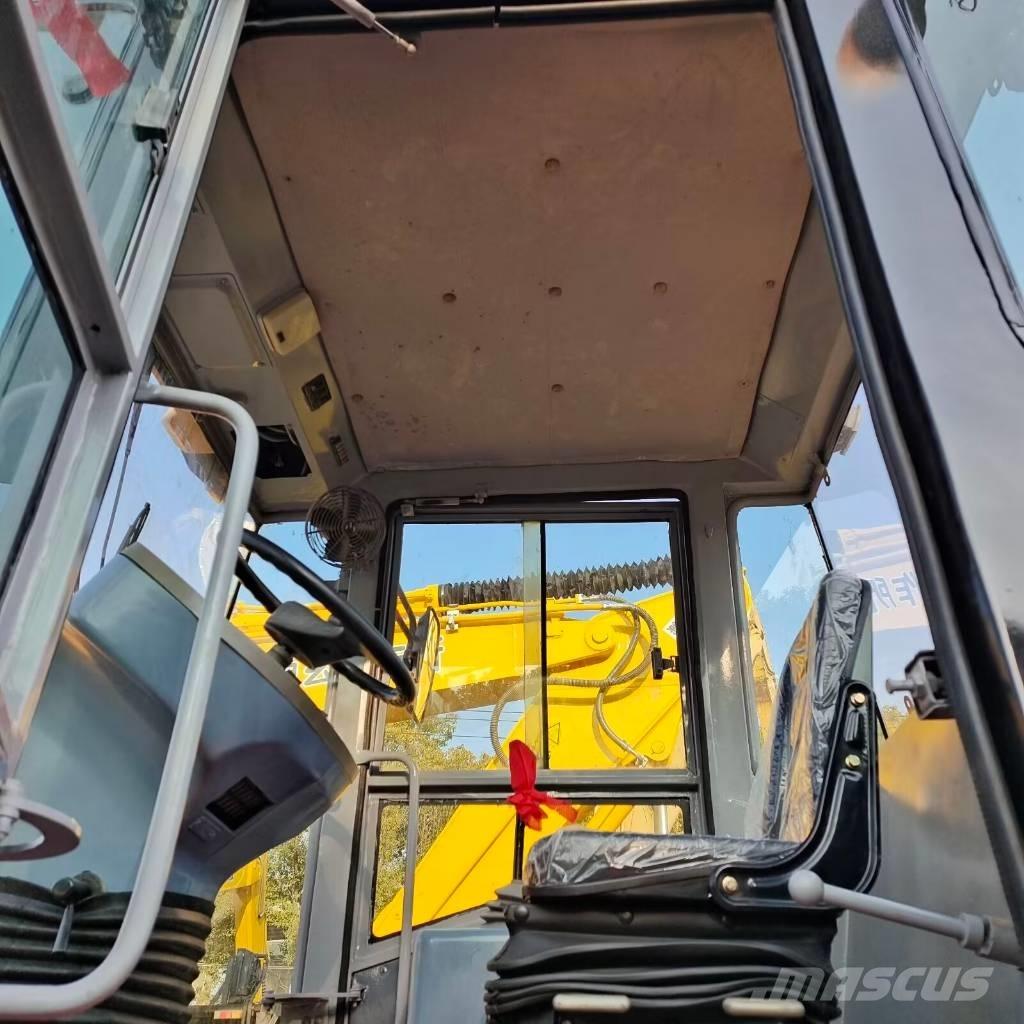 XCMG XS 143 J Грунтовые катки