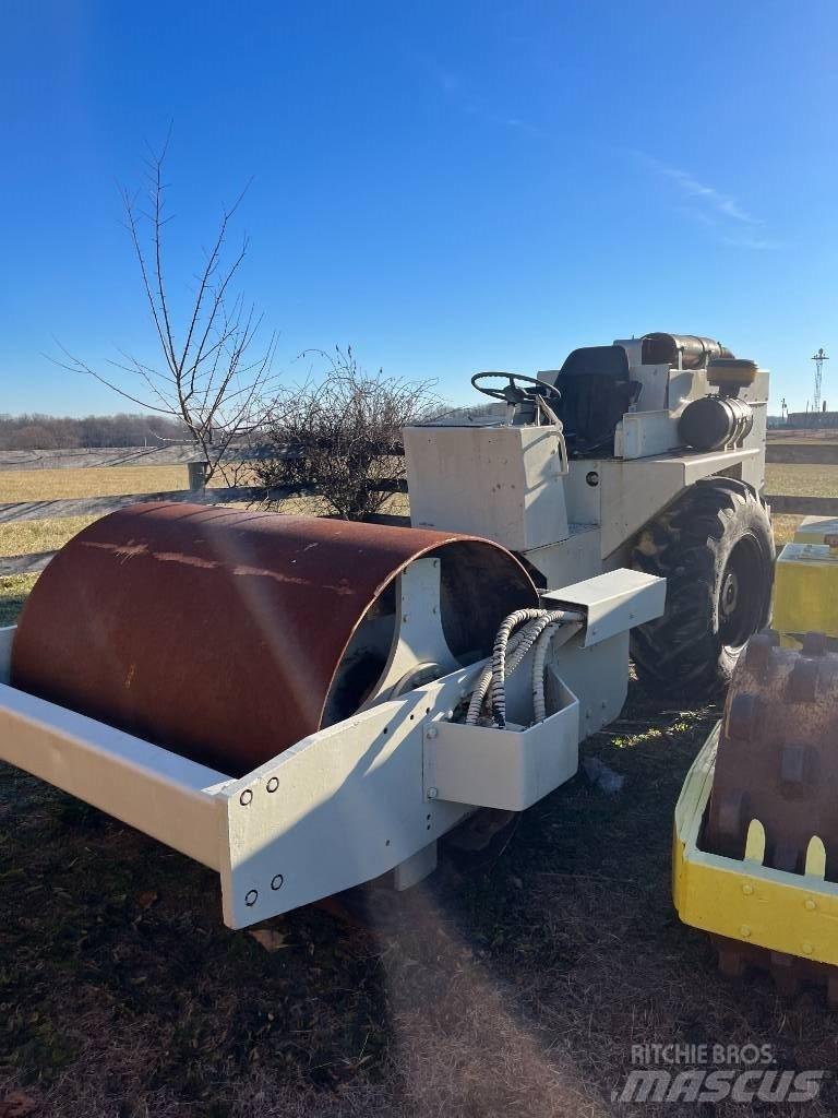Tampo RS-16 Катки тротуарные