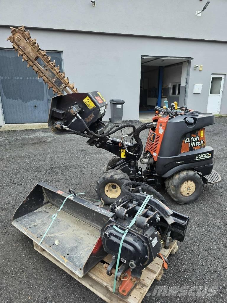Ditch Witch R300 Траншеекопатели