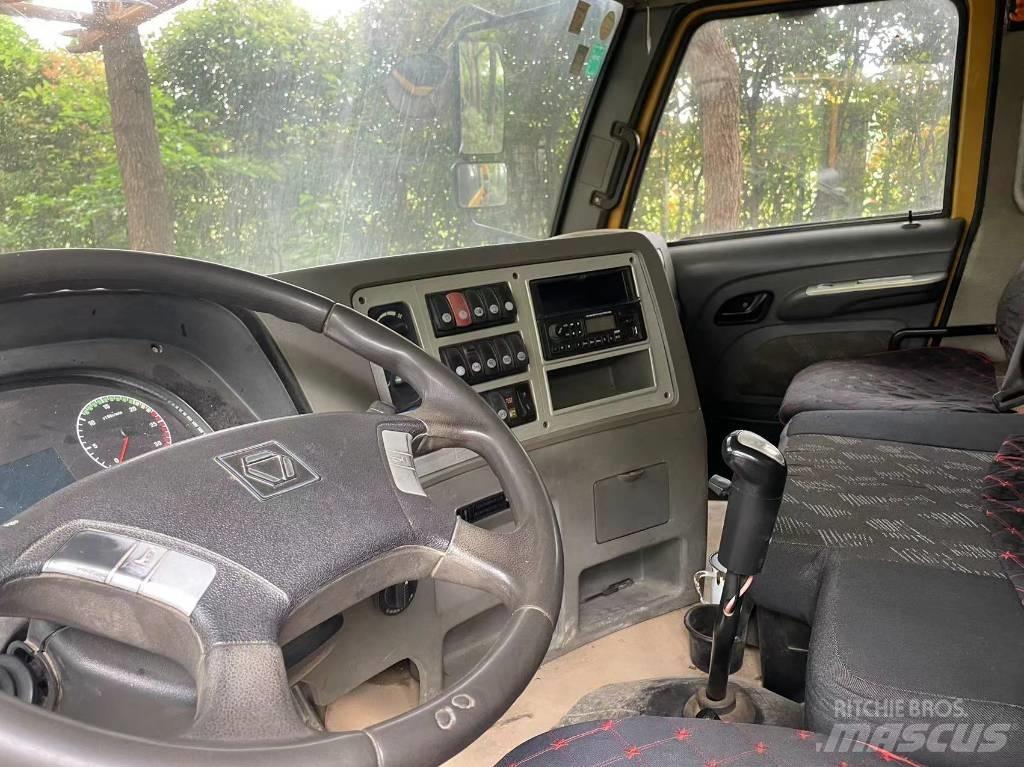 XCMG XCT100 Автокраны