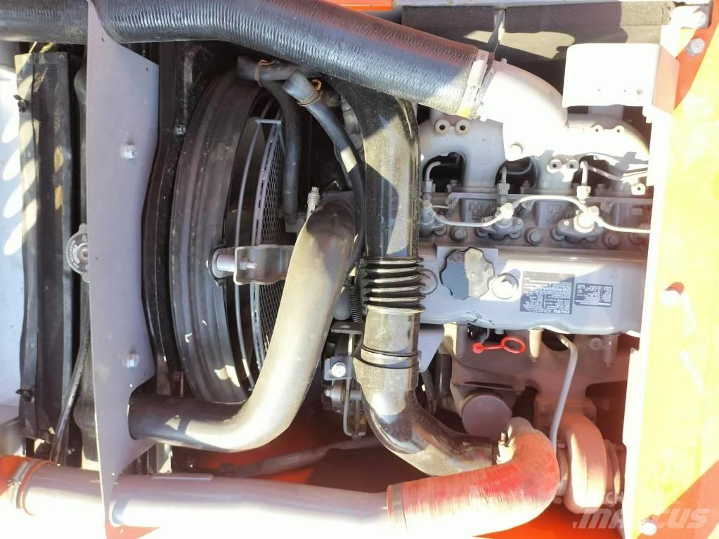 Hitachi ZX 120 Гусеничные экскаваторы