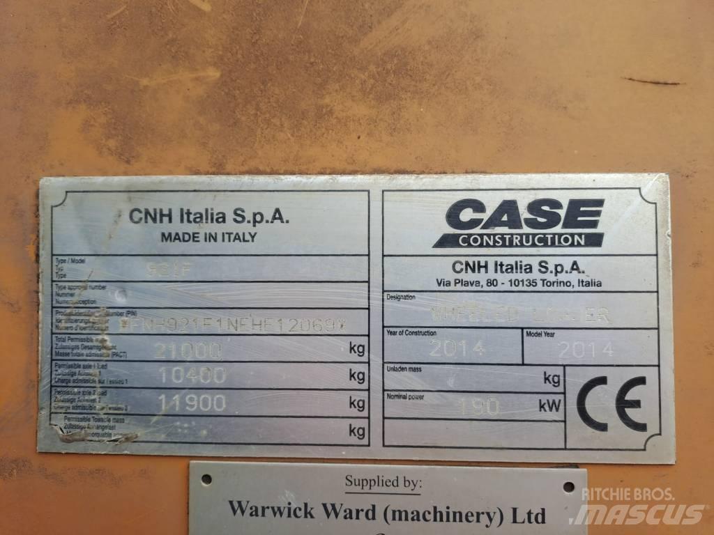 CASE 921 F Фронтальные погрузчики