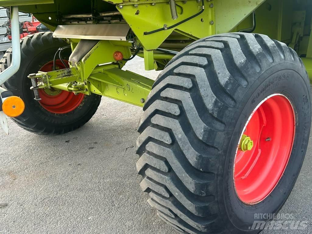 CLAAS Mega 202 Зерноуборочные комбайны