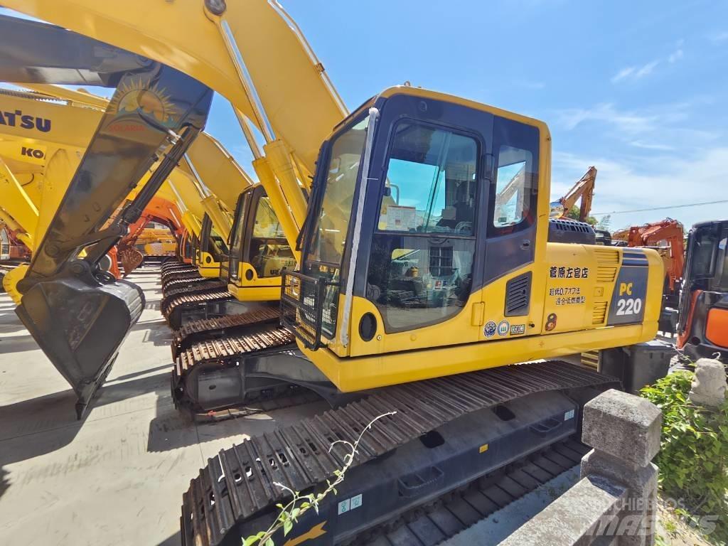 Komatsu PC 220-8 Гусеничные экскаваторы