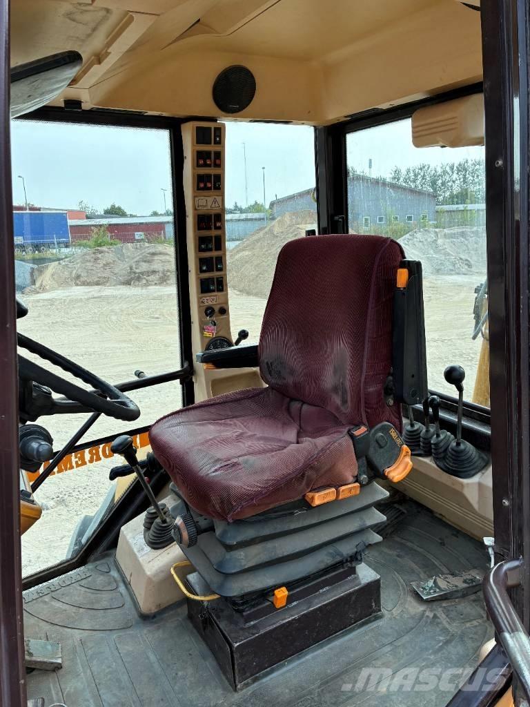 Hydrema 906 C Экскаваторы-погрузчики