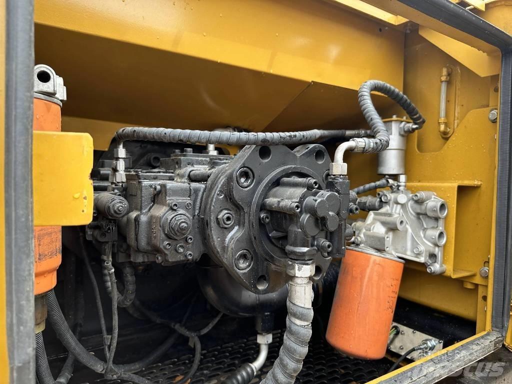Sany SY 215 C Гусеничные экскаваторы