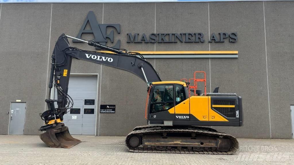Volvo EC250EL Гусеничные экскаваторы