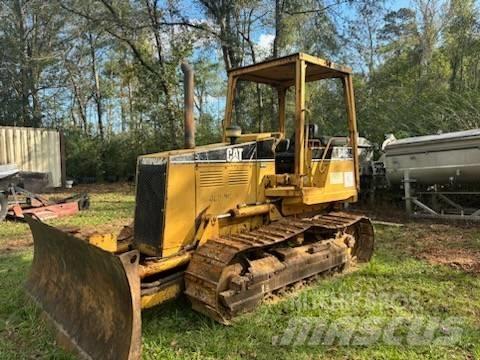 CAT D 4 C Гусеничные бульдозеры