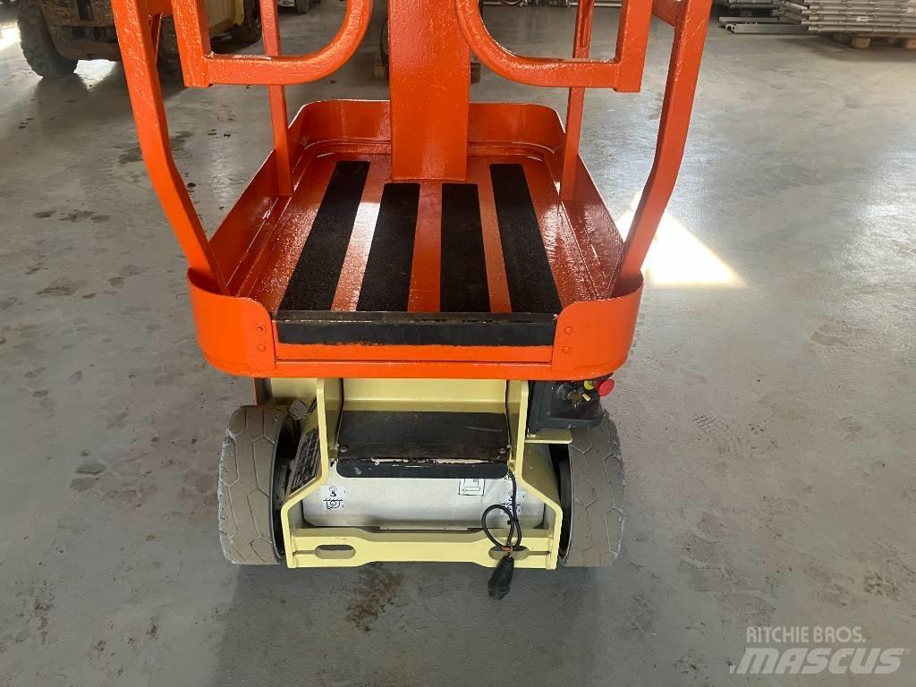 JLG 1230 ES Вертикальные мачтовые подъемники