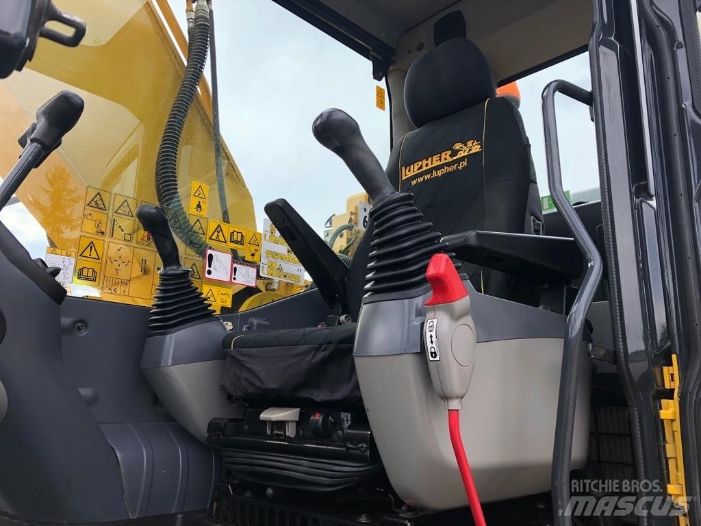 Komatsu PC210LC-11 Гусеничные экскаваторы