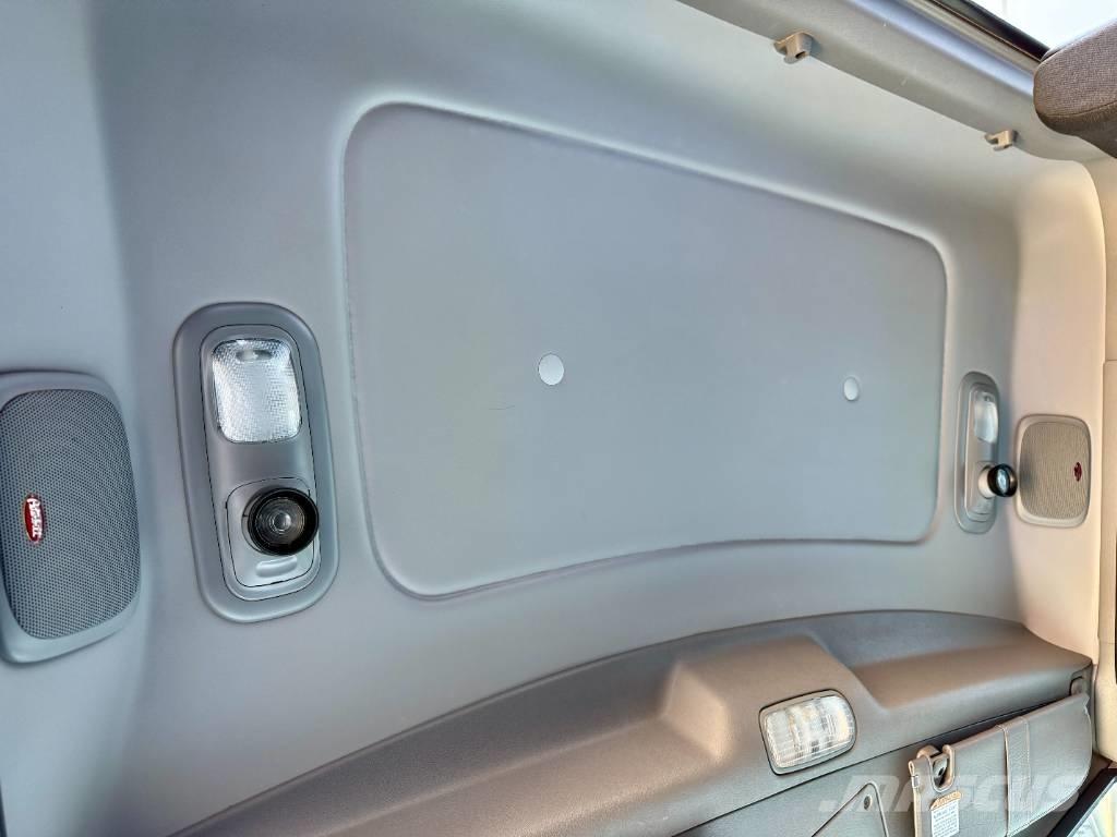 Peterbilt 389 PRIDE Седельные тягачи