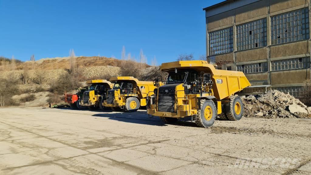 CAT 772G Карьерные самосвалы
