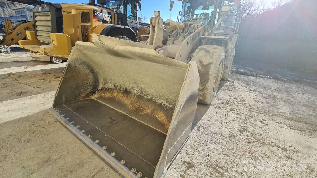 CAT 772G Карьерные самосвалы