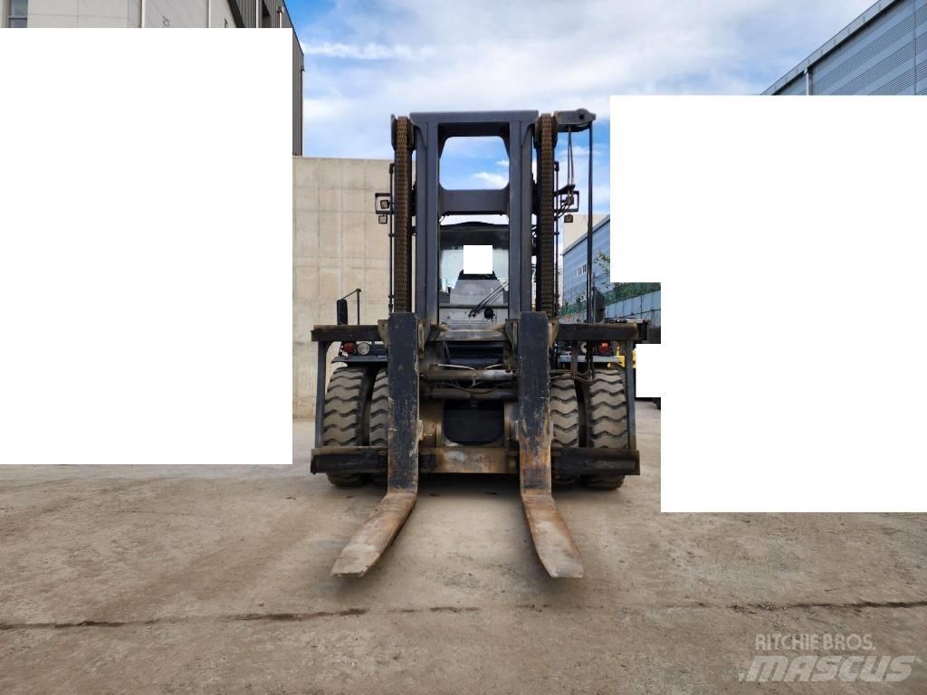 Kalmar DCE 330-12 Дизельные погрузчики