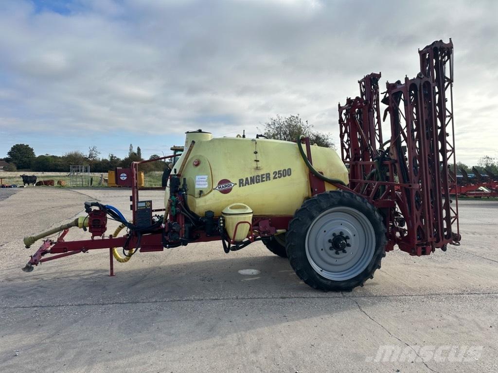 Hardi Ranger 2500 Прицепные опрыскиватели