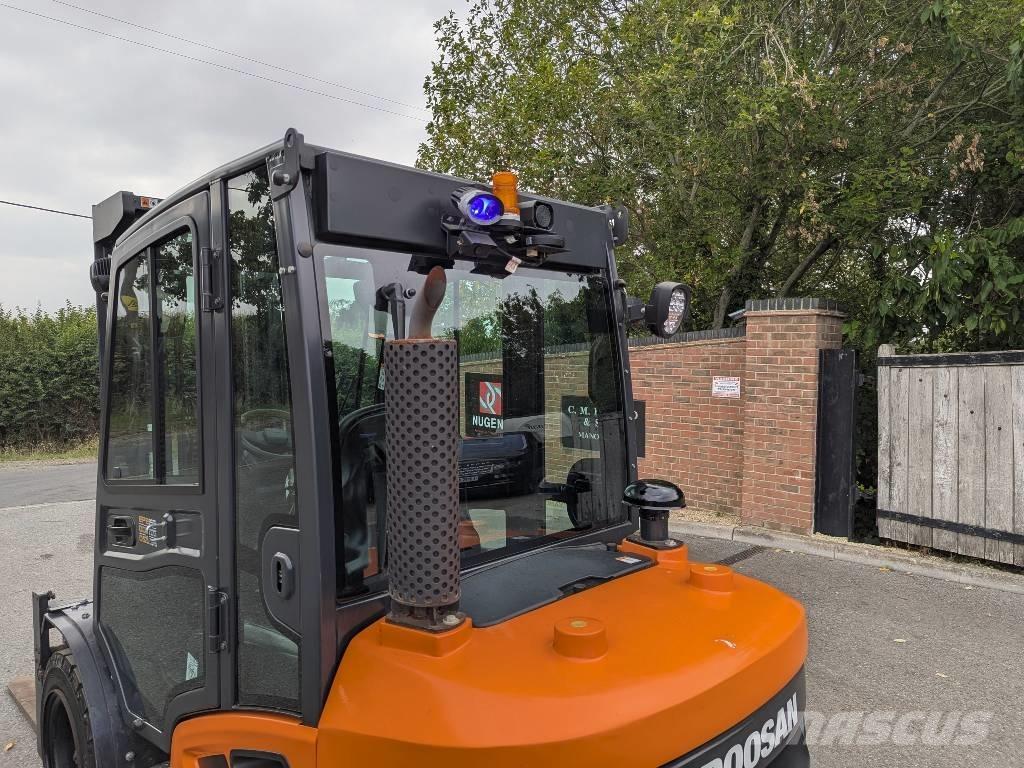 Doosan D 35 C-9 Дизельные погрузчики
