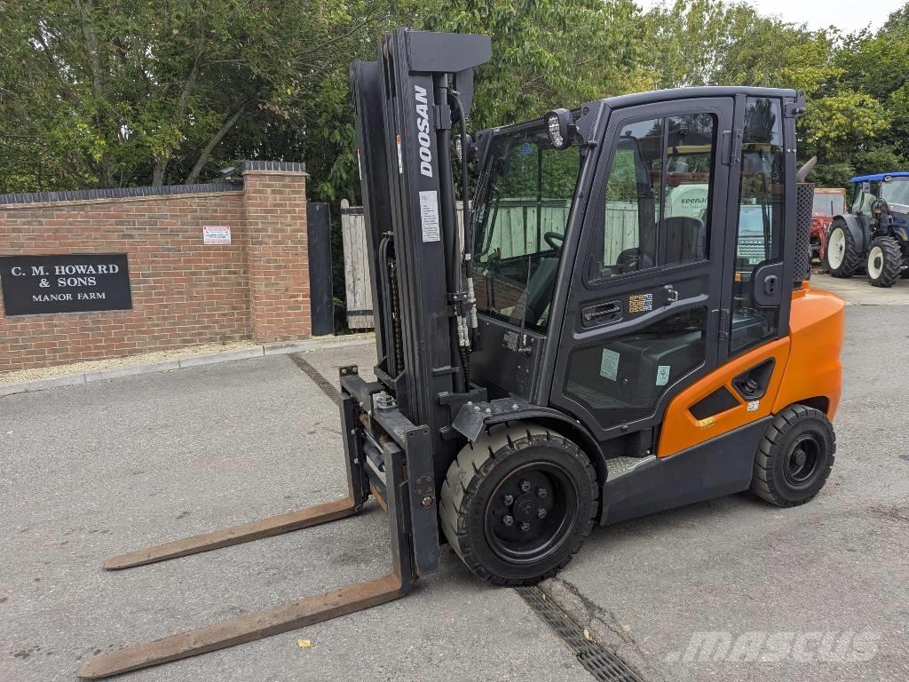 Doosan D 35 C-9 Дизельные погрузчики