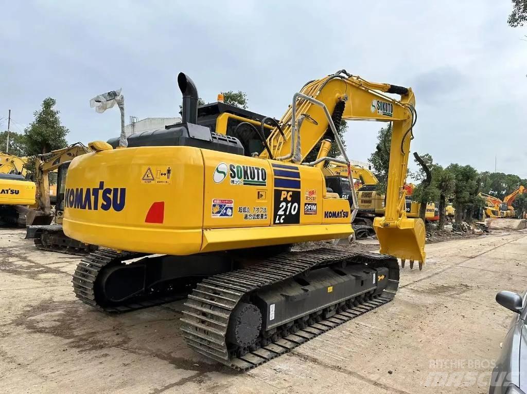 Komatsu PC 200-8 Гусеничные экскаваторы