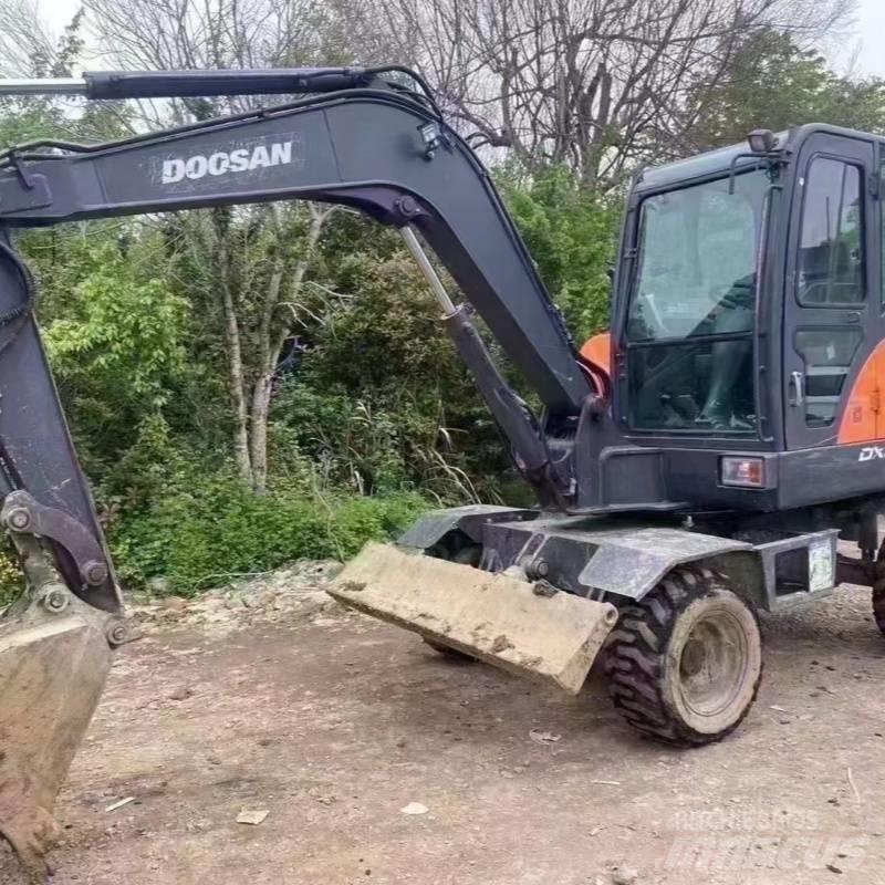 Doosan dx60w Колёсные экскаваторы