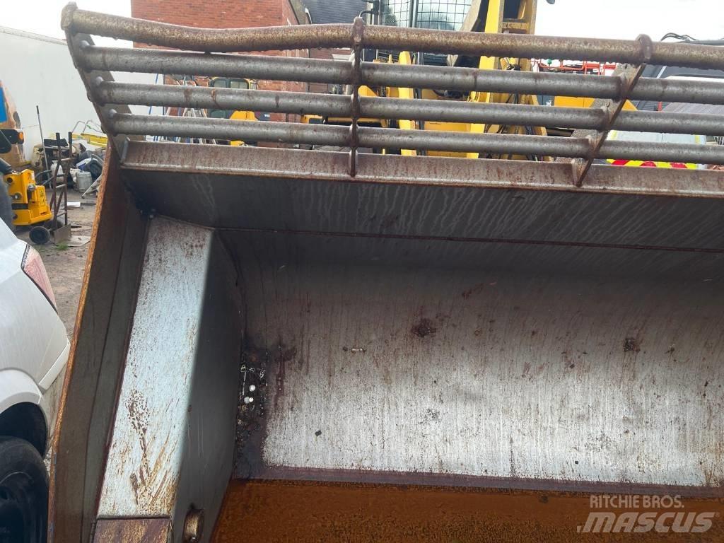 CAT 930 M Фронтальные погрузчики