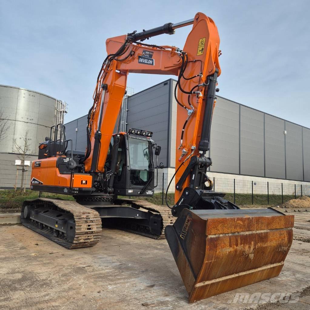 Doosan DX235LC-7 Гусеничные экскаваторы