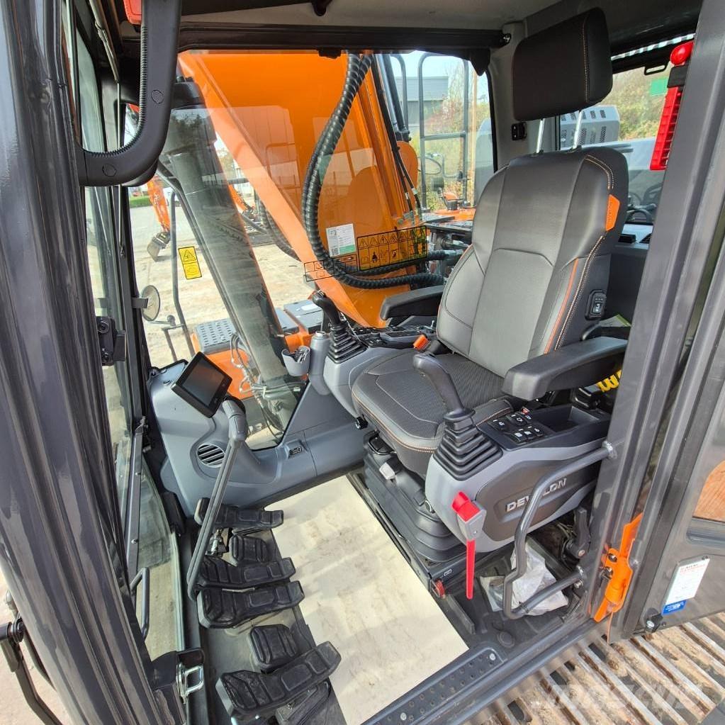 Doosan DX235LC-7 Гусеничные экскаваторы