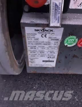 SkyJack SJ III 3226 Ножничные подъемники